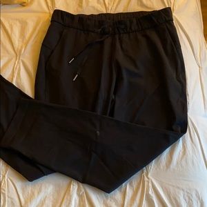Lululemon On The Fly 7/8 black pants